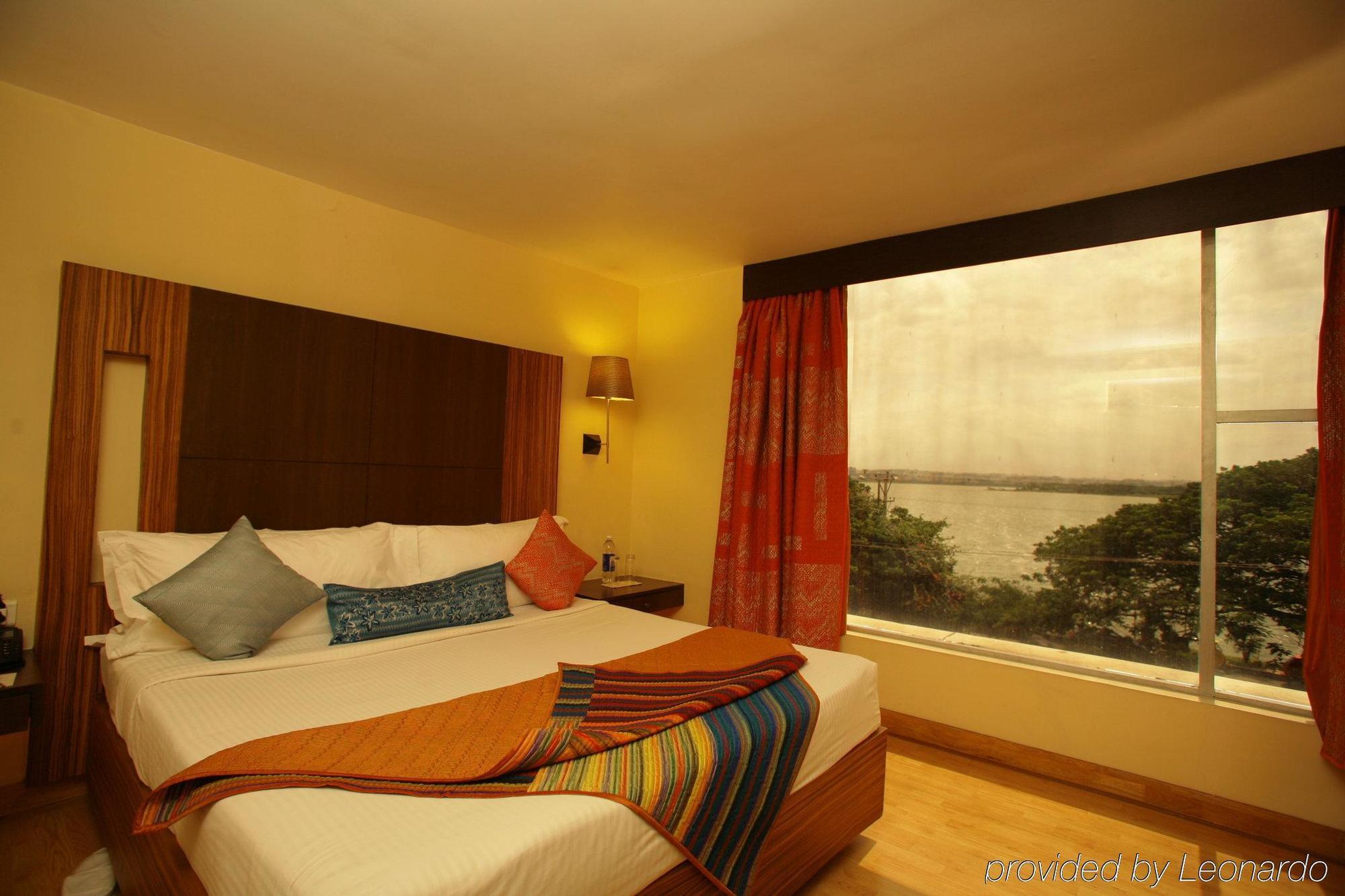 ​Justa Hyderabad Hotel Szoba fotó