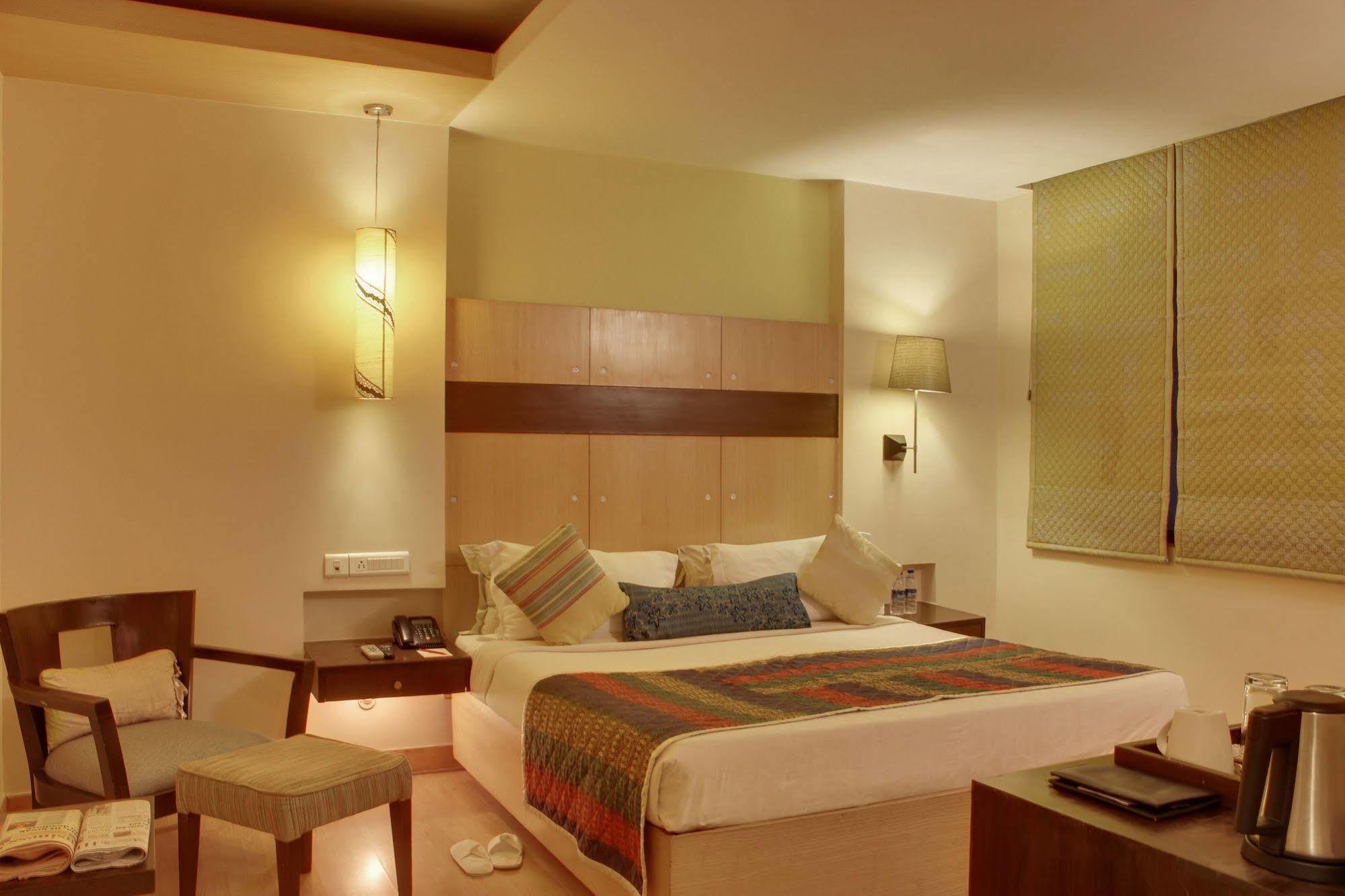 ​Justa Hyderabad Hotel Kültér fotó